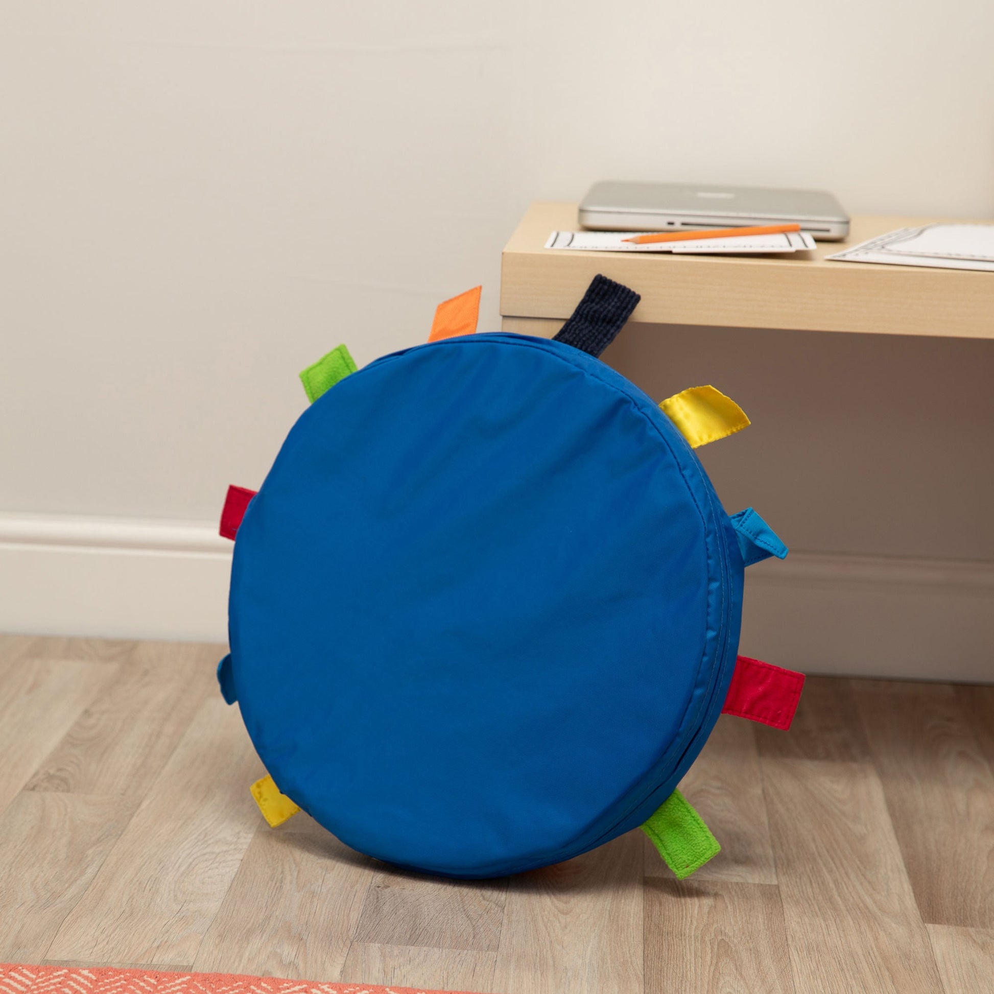 Carry Cushion - Touch Tags